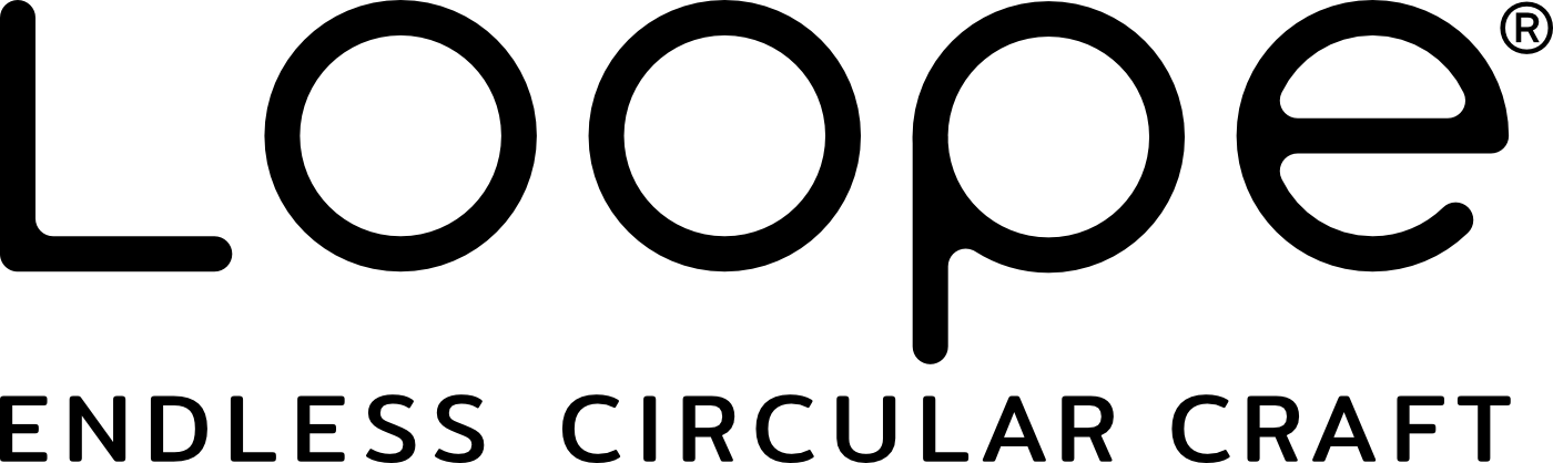 logo czarne