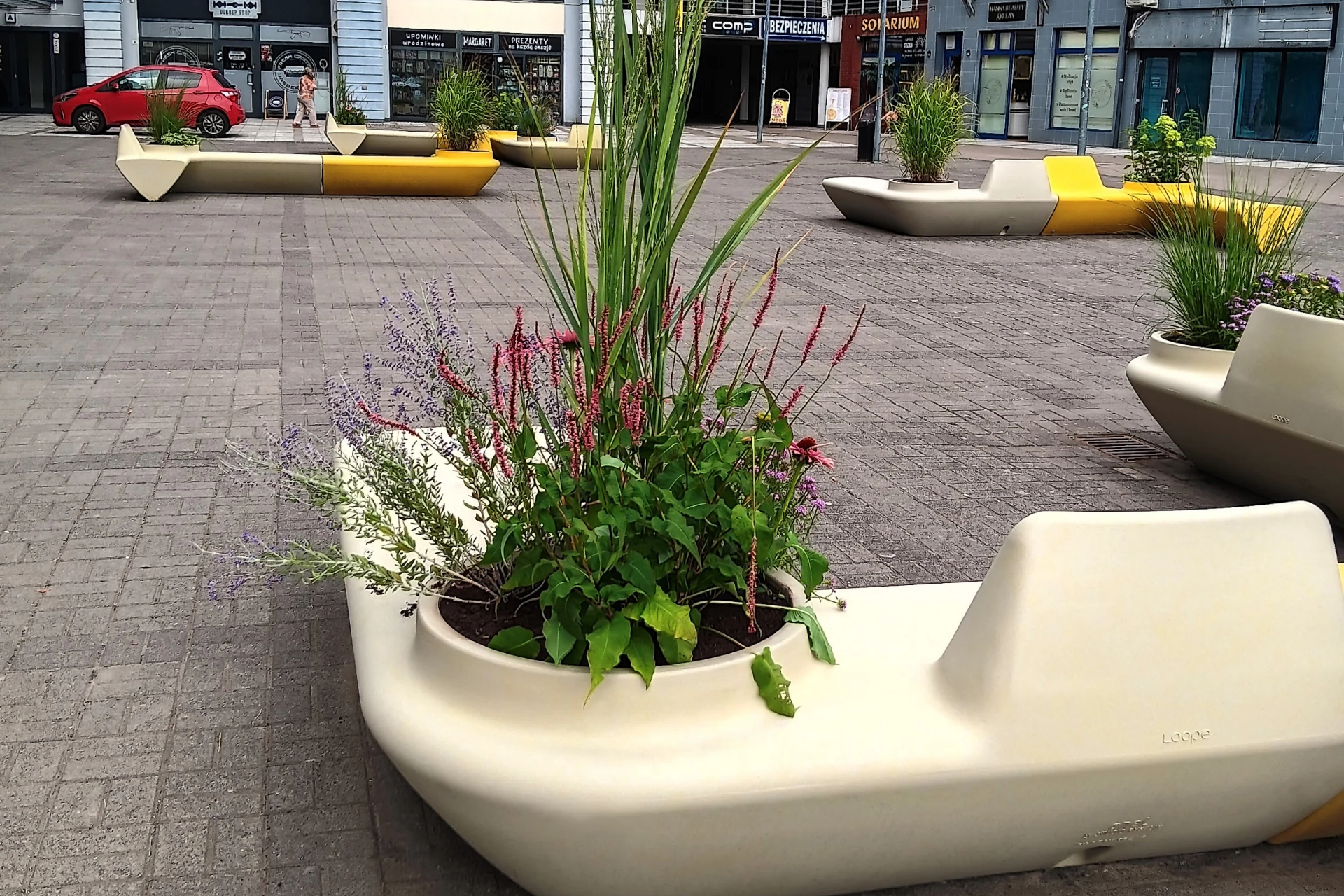 OneL – Benches That Change the City